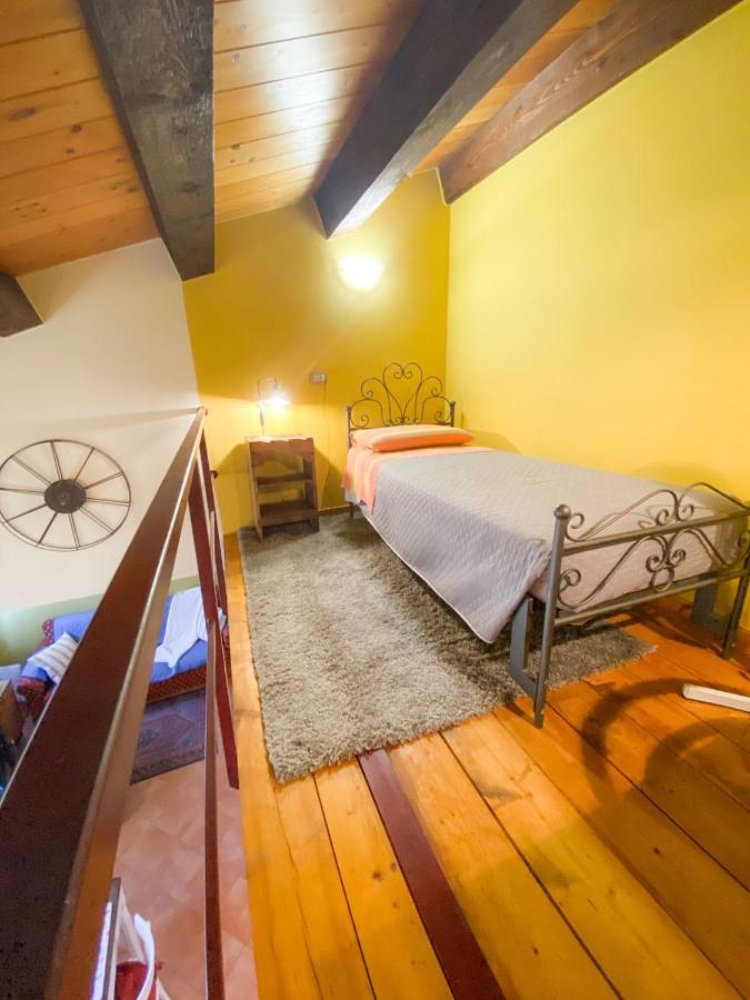Ca' Tomassino Holiday Apartments Urbino Eksteriør billede