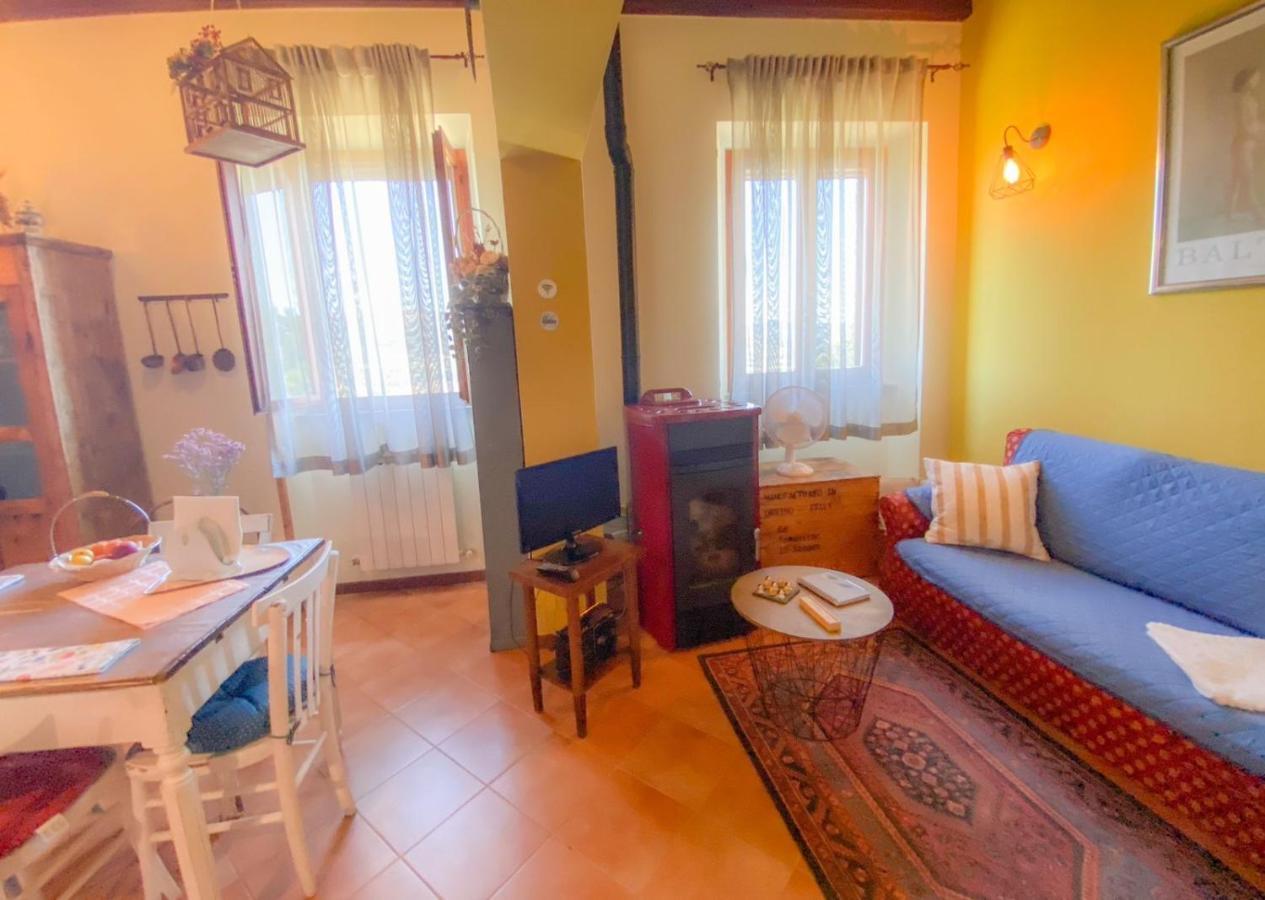 Ca' Tomassino Holiday Apartments Urbino Eksteriør billede