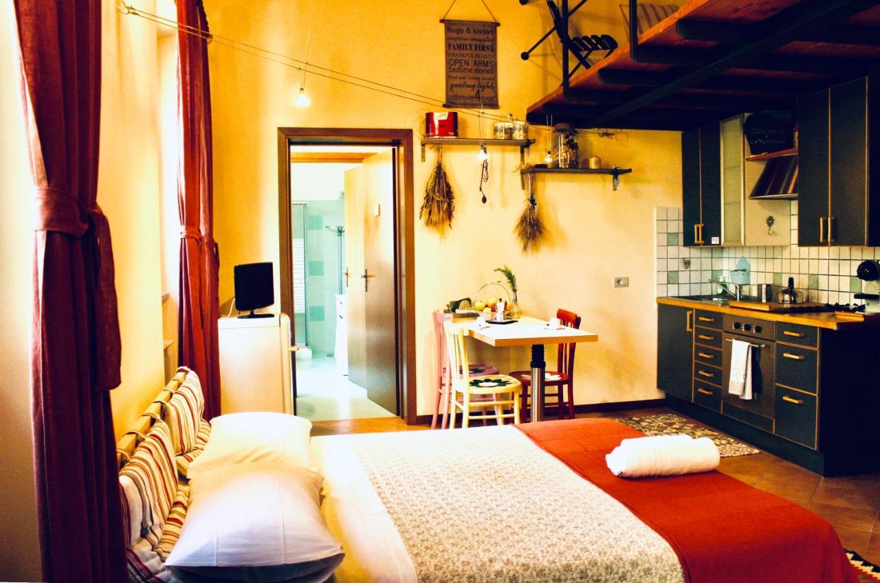 Ca' Tomassino Holiday Apartments Urbino Eksteriør billede